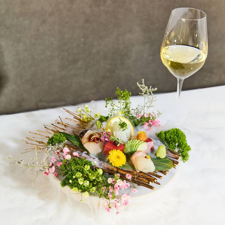 Miku X Stratus | Aburi Sushi & Innovative Japanese Cuisine